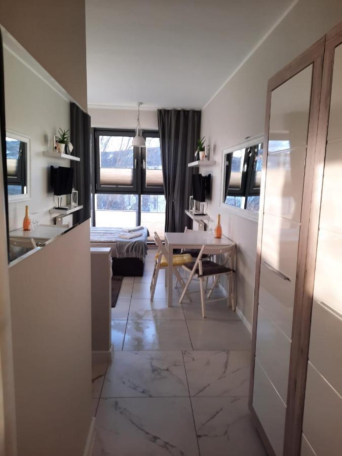 Apartament Mili ミエンジズドロイェ エクステリア 写真